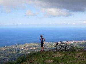 Quintana, Llanes, Asturias: Un Pueblo Rodeado de Rutas