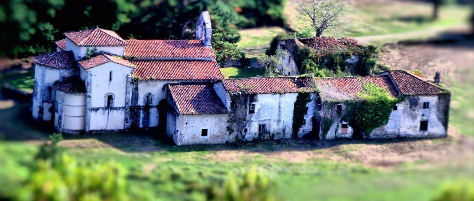 Naves, Llanes, Asturias: Un Refugio de arena y mar