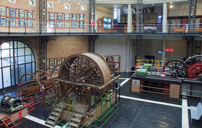 Alt= Exposiciones en el interior del museo de la mineria en el Entrego Asturias
