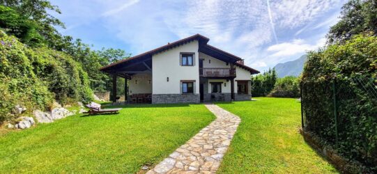 alt="Gestión completa de casas rurales y apartamentos en Asturias"
