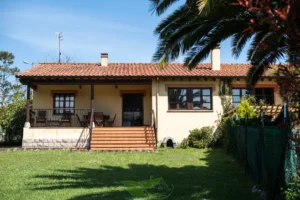 alt="Jardín privado en La Casa de Otto en Ovio ,Llanes"